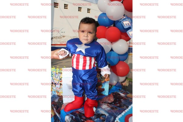 Christian Alejandro es un ‘Capitán América’ en su cumpleaños