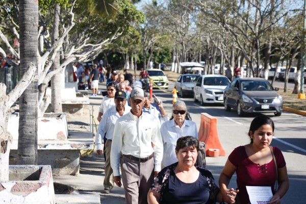 Beneficiarios de Mazatlán, se dicen esperanzados con programas de Bienestar Social de AMLO