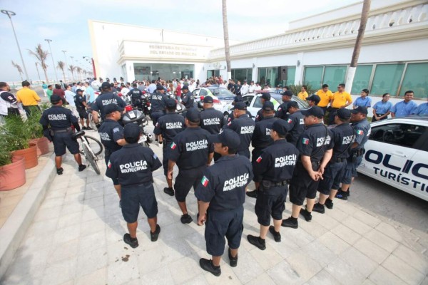 Dan banderazo a operativo de Seguridad Semana Santa y se inaugura CAPTA en Mazatlán