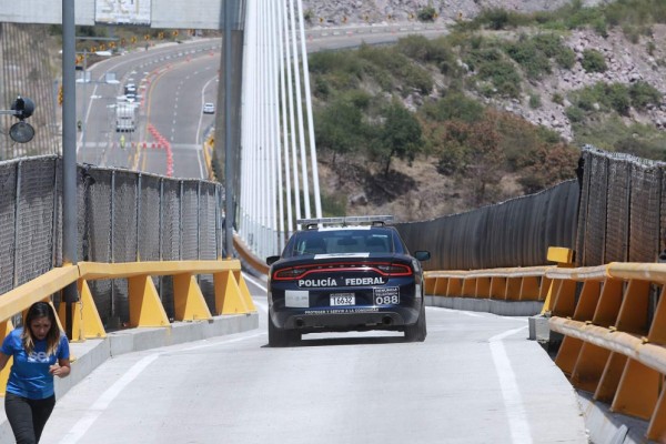 Reabren puente de Supervía a Durango