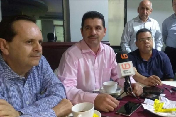Quiere 'El Iguano' ser candidato a Alcalde por el PAN