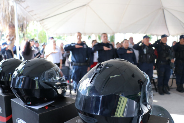 Se integran 10 nuevos policías para vigilar a Culiacán