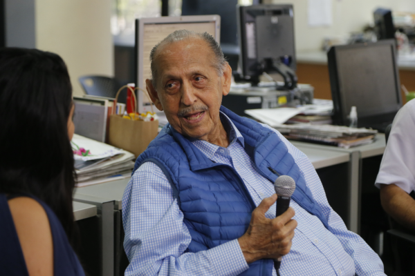 José Pilar a sus casi 80 años de edad disfruta la vida, aunque con restricciones y cuidados.
