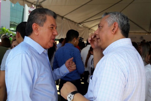 José Carlos Álvarez Ortega, presidente de la Comisión Estatal de Derechos Humanos, y el Fiscal Juan José Ríos Estavillo.