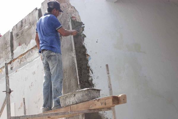 Pagarán padres por remodelar escuelas: CNTE