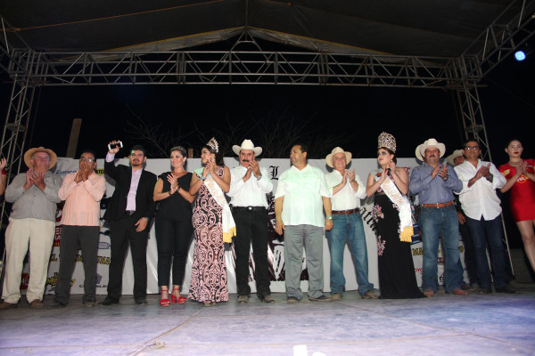 Inicia en un ambiente campirano la Feria Ganadera Mazatlán 2017