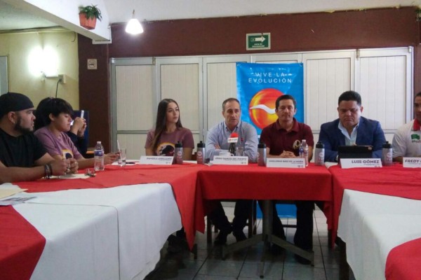 Anuncian en Mazatlán liga de futbol americano femenil