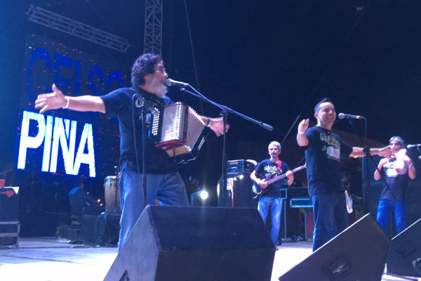Brillan Celso Piña y Pato Machete en la Semana de la Moto Mazatlán
