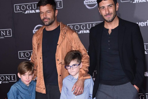 Explica Ricky Martin a sus hijos por qué tienen dos papás