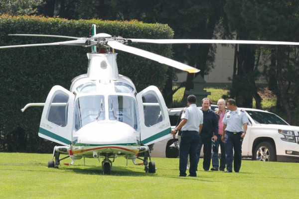 Usa Emilio Gamboa helicóptero de la Fuerza Aérea para ir a jugar golf