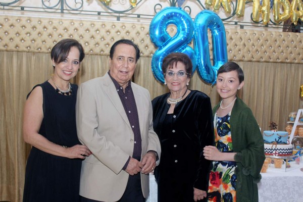 Armando López Luque celebra su cumpleaños