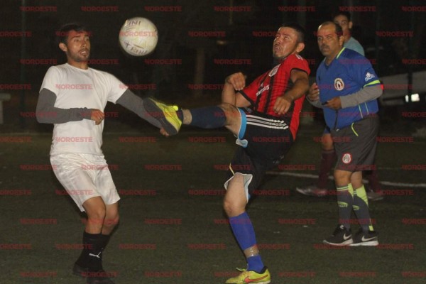 Arranca Súper Jabalíes empate al líder, Sonigas, en la Primera Fuerza del Torneo de Futbol Uruguayo Libre Varonil