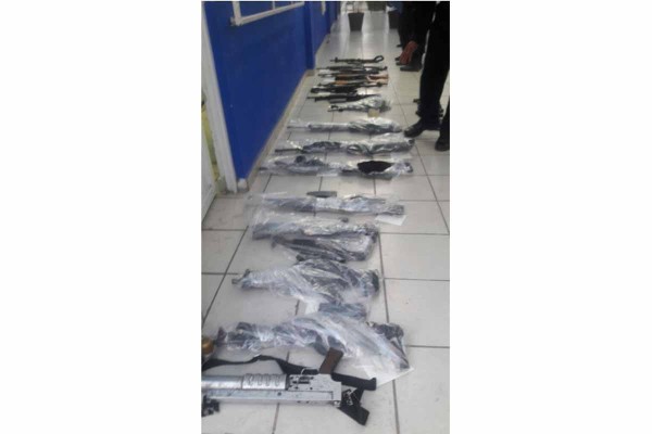 Detienen en El Venadillo a cinco hombres con 19 ‘fusiles'