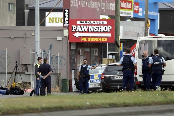 En Nueva Zelanda suman 49 asesinatos tras ataque terrorista en mezquitas