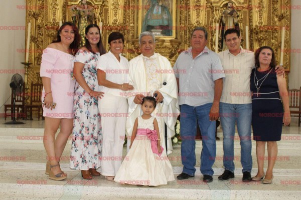 Aleida Guadalupe Ochoa es presentada ante Dios