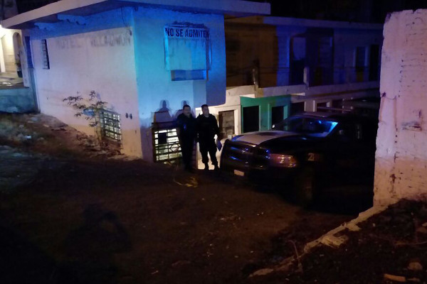 Muere hombre en Villa Unión al caer de un segundo piso
