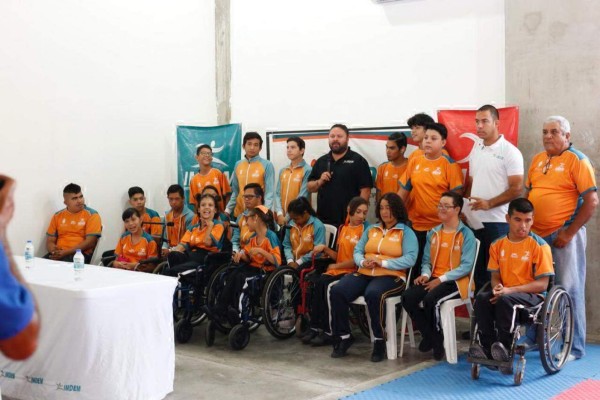 Los mazatlecos que competirán en la Paralimpiada Nacional 2019.