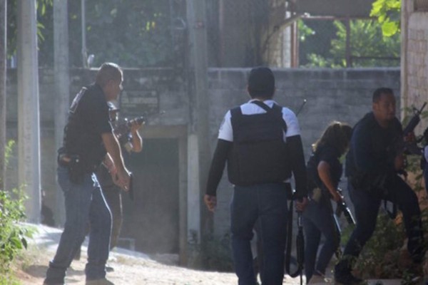 Atacan cinco bases policiales en Guerrero