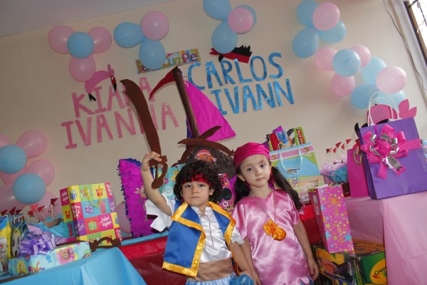 Kiara Ivanna y Carlos Ivann son 'Jake' e 'Izzi' en su cumple