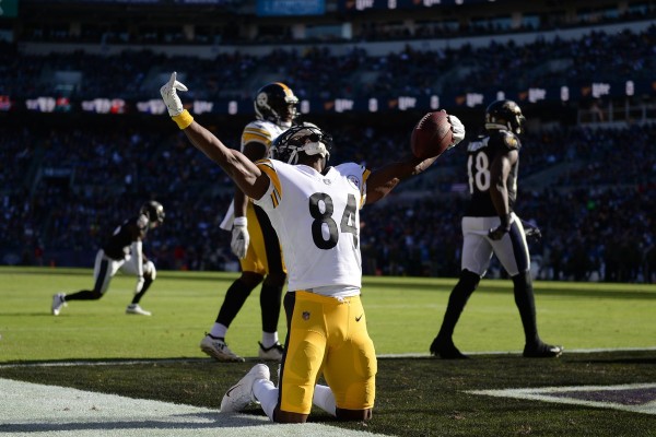 Pittsburgh Steelers saca el triunfo ante Baltimore Ravens. (Foto: @acereros)