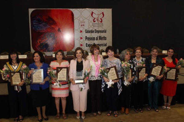 Entregan Galardón Empresarial y Preseas al Mérito a mujeres sobresalientes en Mazatlán