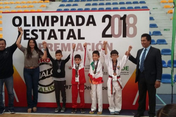 Taekwondoínes escuinapenses logran par de bronces en la Olimpiada Estatal