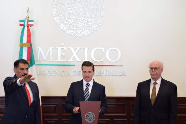 Peña Nieto nombra al sinaloense Florentino Castro como nuevo director del ISSSTE