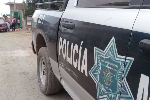 Gatilleros motorizados balean a un hombre y muere en una clínica privada en Mazatlán