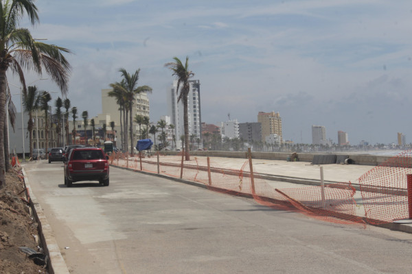 En remodelación del malecón de Mazatlán, harán vialidad alterna para estacionamiento