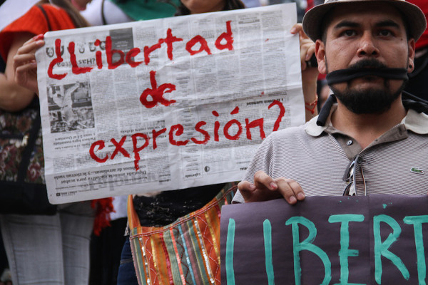 Exigen a Peña parar ataques a periodistas
