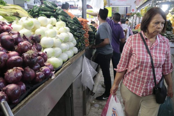 Se mantienen los precios en el mercado Garmendia, en Culiacán