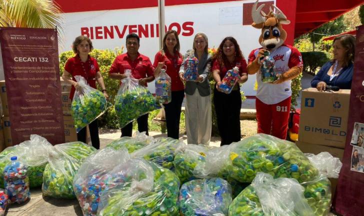 Venados de Mazatlán anda al cien apoyando la donación y reciclado de tapas.