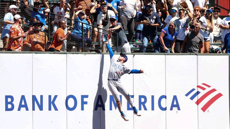 Pete Crow-Armstrong fue uno de los tres peloteros de los Cachorros que se llevaron el Guante de Oro 2025. Pete Crow-Armstrong fue uno de los tres peloteros de los Cachorros que se llevaron el Guante de Oro 2025.