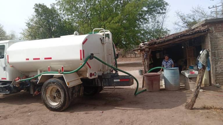 Durante la temporada de sequía, van 70 mil personas atendidas con pipas de agua de parte del Gobierno de Sinaloa.