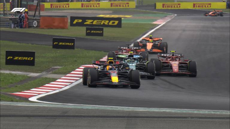 Verstappen y Checo hacen el 1-3 en Sprint del GP de China