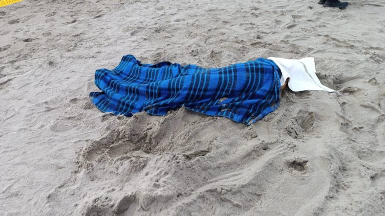 Muere joven de Durango en playas de El Caimanero, en Rosario