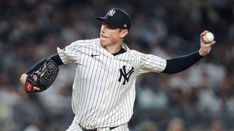 Ryan Yarbrough podría permanecer con los Yanquis, ya que acuerdo a reportes, está cerca de extender su vínculo con el equipo de Nueva York. Ryan Yarbrough podría permanecer con los Yanquis, ya que acuerdo a reportes, está cerca de extender su vínculo con el equipo de Nueva York.