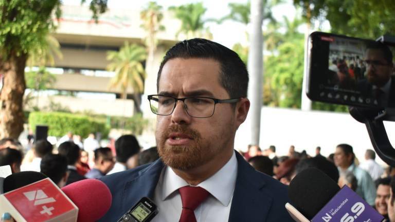Cuitláhuac González Galindo, Secretario de Salud en Sinaloa, dice que aún no saben qué droga consumieron quienes fueron hospitalizados por intoxicación.
