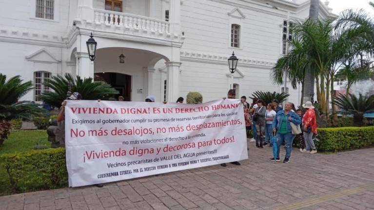 La Coordinadora Estatal por el Derecho Humano a la Vivienda realizó manifestaciones en todo el estado.