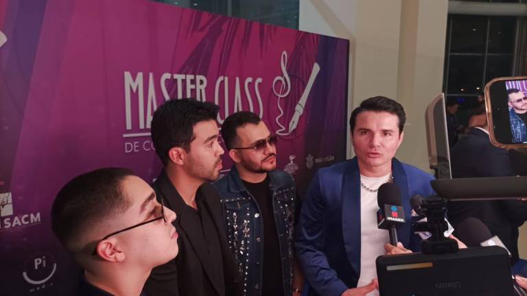 Desfilan compositores por la alfombra roja en la Máster Class en Mazatlán