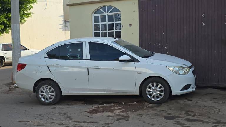 Cientos de casquillos quedaron regados frente al taller baleado; el sector Santa Fe acumula seis agresiones. Cientos de casquillos quedaron regados frente al taller baleado; el sector Santa Fe acumula seis agresiones.