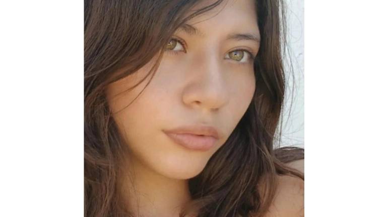 La joven está desaparecida desde las 14:30 horas en la plazuela de Teacapán. La joven está desaparecida desde las 14:30 horas en la plazuela de Teacapán.