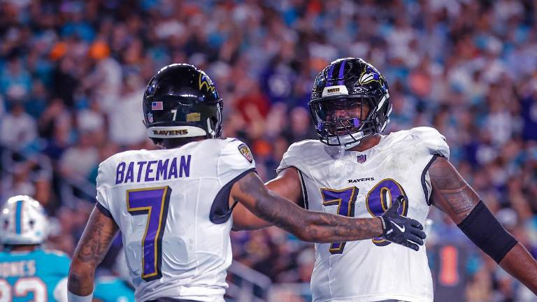 Ravens vencen a Dolphins con el regreso de Lamar Jackson. Ravens vencen a Dolphins con el regreso de Lamar Jackson.