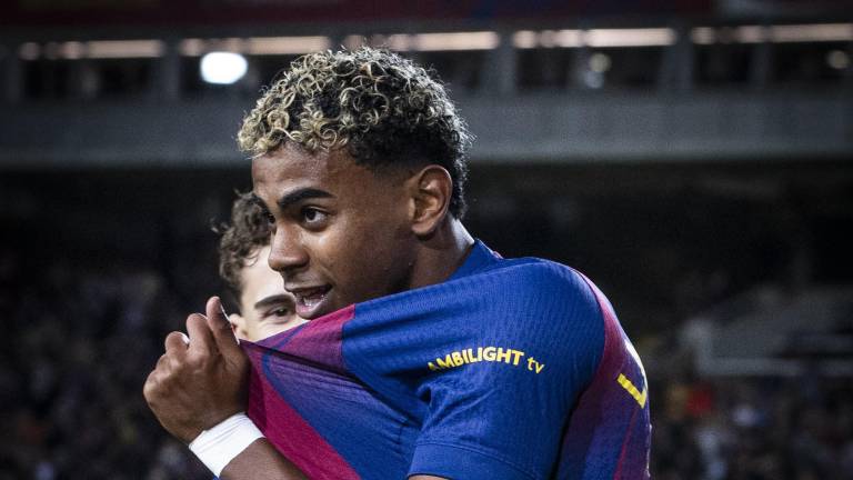 Lamine Yamal abre el marcador por el Barcelona. Lamine Yamal abre el marcador por el Barcelona.