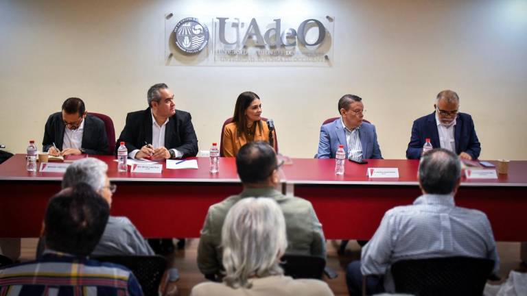 Este martes se presentó el libro “El currículum de la Universidad Autónoma de Occidente, a través de su gobernanza: 45 años de orografía institucional”. Este martes se presentó el libro “El currículum de la Universidad Autónoma de Occidente, a través de su gobernanza: 45 años de orografía institucional”.