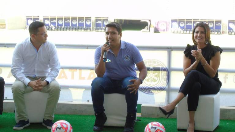 Ernesto Noris Mendoza, director de +Sport Marketing Deportivo, da los pormenores de la edición 2022 de la Copa Mazatlán.
