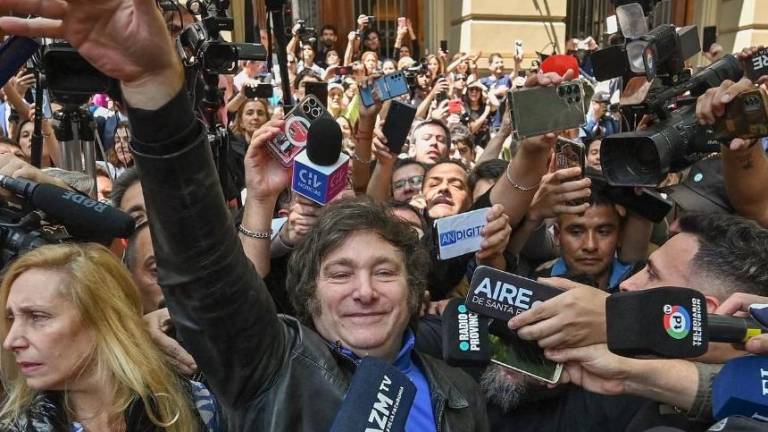 AMLO responde a Milei; dice no entender por qué los argentinos votaron por él