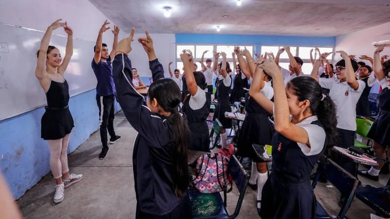 Cultura en movimiento llegará a la Secundaria Estatal ‘Lázaro Cárdenas del Río’. Cultura en movimiento llegará a la Secundaria Estatal ‘Lázaro Cárdenas del Río’.