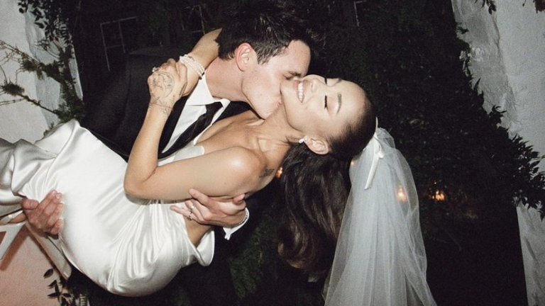 Ariana Grande comparte fotos de su boda