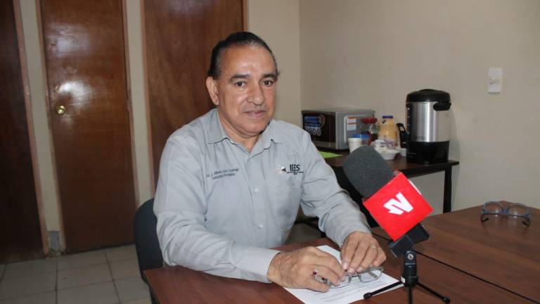 Alberto Soto Lizárraga, presidente del 24 Consejo Distrital, da a conocer la convocatoria para elegir a capacitacidores y supervisores electorales.